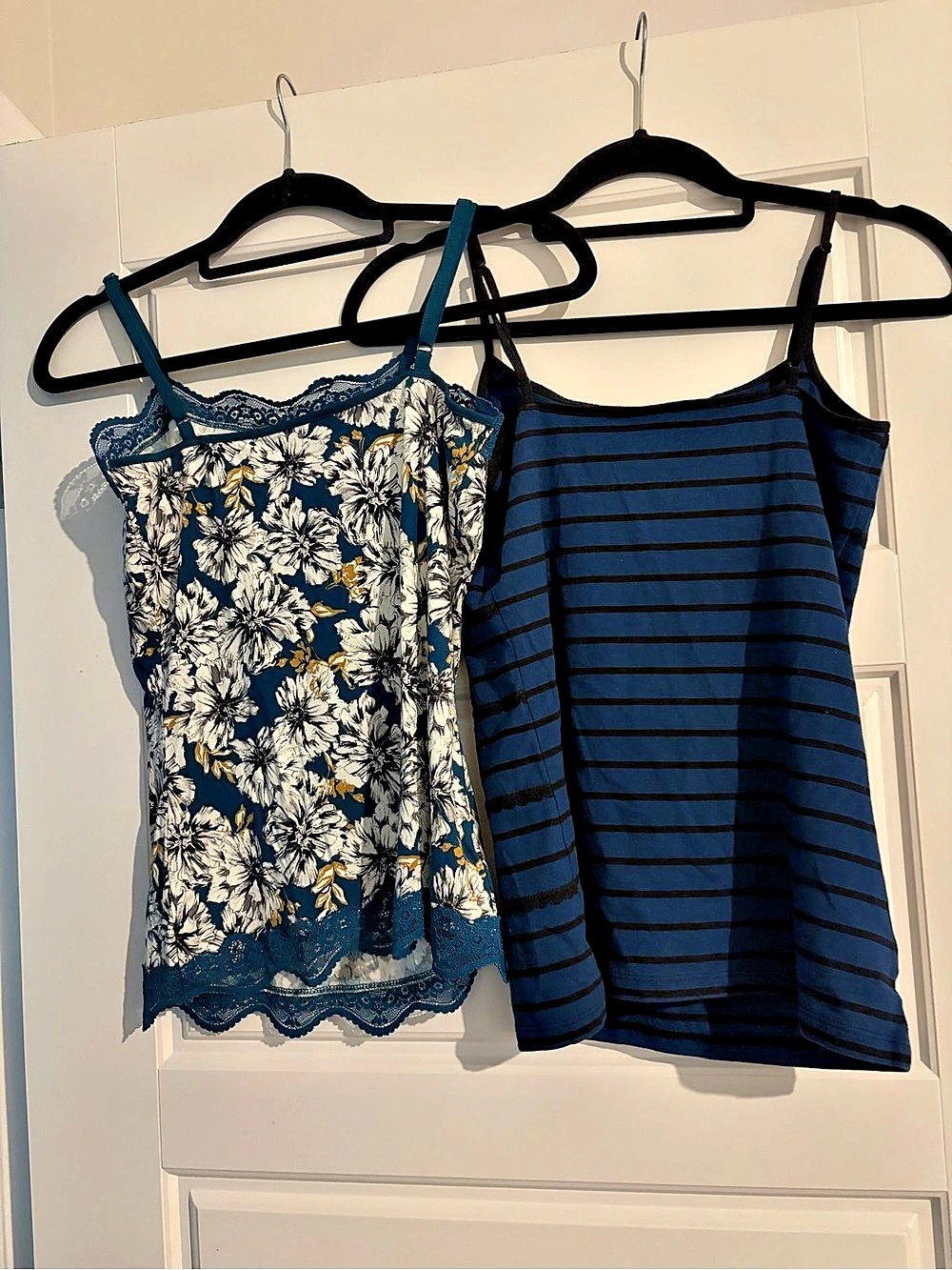 Ann Taylor LOFT Floral & Striped Tank Tops Blue & Black Small Like New